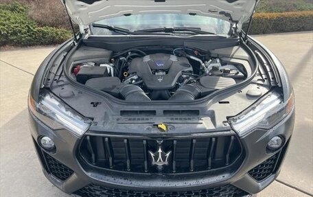 Maserati Levante I, 2022 год, 6 020 000 рублей, 19 фотография