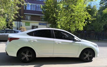 Hyundai Solaris II рестайлинг, 2019 год, 1 310 000 рублей, 7 фотография