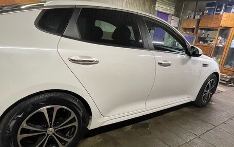KIA Optima IV, 2017 год, 1 670 000 рублей, 2 фотография