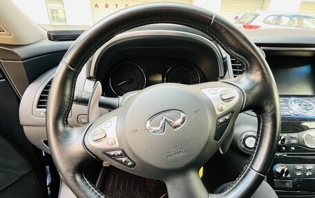 Infiniti FX II, 2012 год, 2 400 000 рублей, 12 фотография