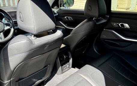 BMW 3 серия, 2019 год, 4 290 000 рублей, 14 фотография