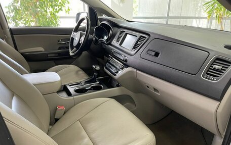 KIA Carnival III, 2019 год, 2 949 000 рублей, 10 фотография