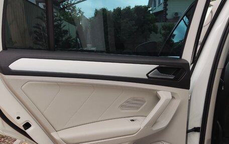 Volkswagen Tiguan II, 2018 год, 3 200 000 рублей, 10 фотография
