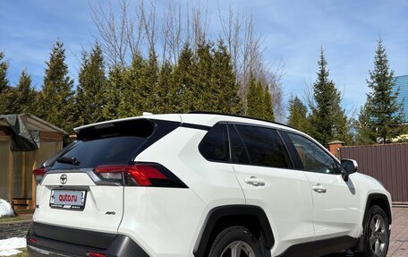 Toyota RAV4, 2019 год, 3 250 000 рублей, 2 фотография