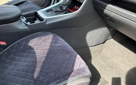 Toyota RAV4, 2019 год, 3 250 000 рублей, 4 фотография