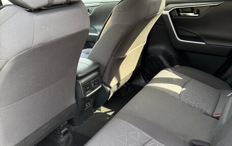 Toyota RAV4, 2019 год, 3 250 000 рублей, 6 фотография