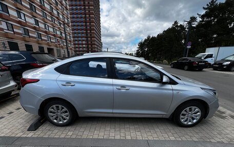 Hyundai Solaris II рестайлинг, 2017 год, 1 150 000 рублей, 4 фотография