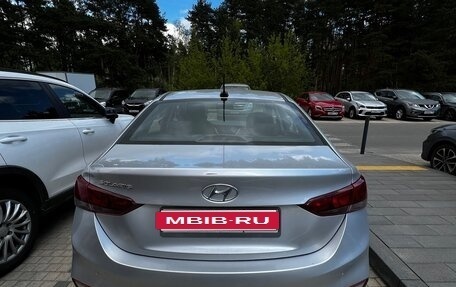 Hyundai Solaris II рестайлинг, 2017 год, 1 150 000 рублей, 3 фотография
