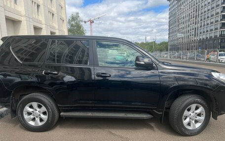 Toyota Land Cruiser Prado 150 рестайлинг 2, 2013 год, 4 500 000 рублей, 9 фотография