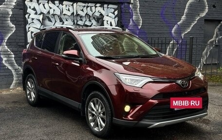 Toyota RAV4, 2016 год, 2 860 000 рублей, 2 фотография
