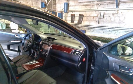 Toyota Camry, 2013 год, 1 750 000 рублей, 10 фотография