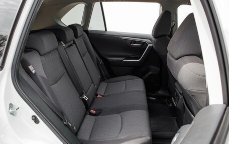 Toyota RAV4, 2021 год, 4 099 000 рублей, 14 фотография