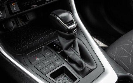 Toyota RAV4, 2021 год, 4 099 000 рублей, 23 фотография
