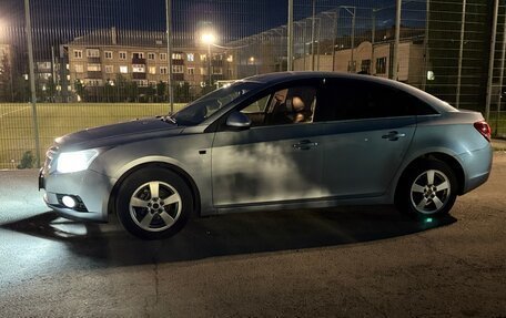 Chevrolet Cruze II, 2011 год, 780 000 рублей, 7 фотография