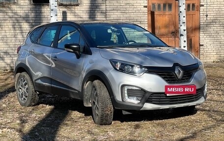 Renault Kaptur I рестайлинг, 2019 год, 1 230 000 рублей, 2 фотография