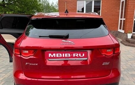 Jaguar F-Pace, 2020 год, 4 300 000 рублей, 5 фотография