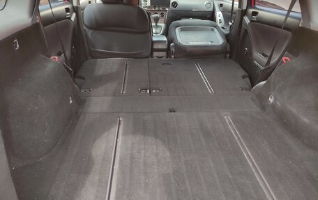 Toyota Matrix, 2004 год, 670 000 рублей, 5 фотография