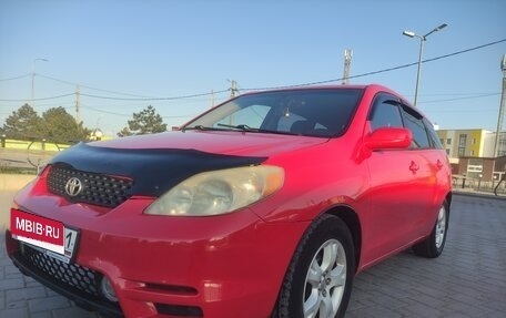 Toyota Matrix, 2004 год, 670 000 рублей, 3 фотография