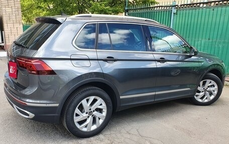 Volkswagen Tiguan II, 2021 год, 4 700 000 рублей, 4 фотография
