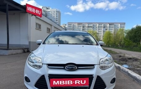 Ford Focus III, 2013 год, 870 000 рублей, 2 фотография