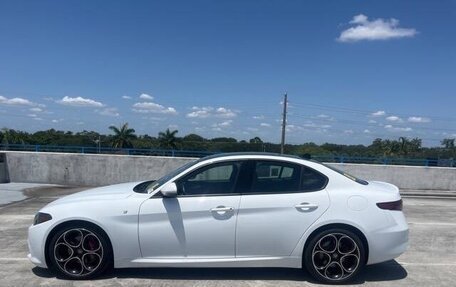 Alfa Romeo Giulia II, 2022 год, 2 870 000 рублей, 4 фотография