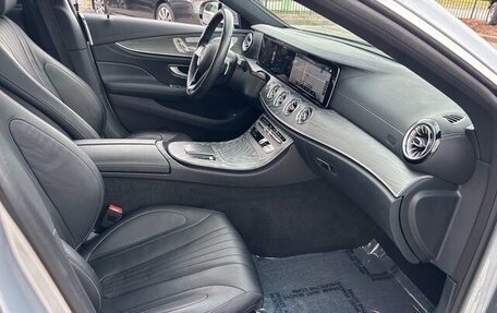 Mercedes-Benz CLS, 2022 год, 4 960 000 рублей, 12 фотография