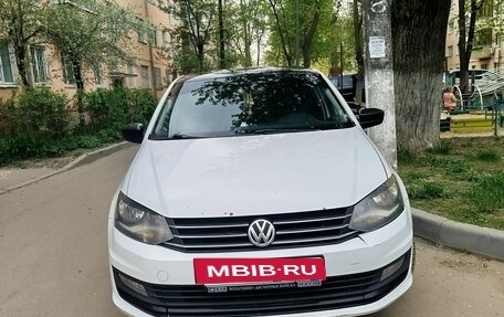 Volkswagen Polo VI (EU Market), 2018 год, 1 100 000 рублей, 2 фотография
