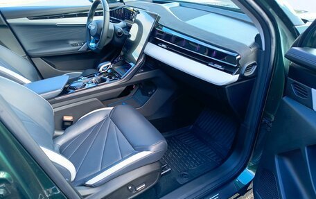 Geely Atlas, 2024 год, 2 870 000 рублей, 9 фотография