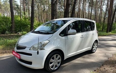 Toyota Ractis I, 2010 год, 799 999 рублей, 1 фотография
