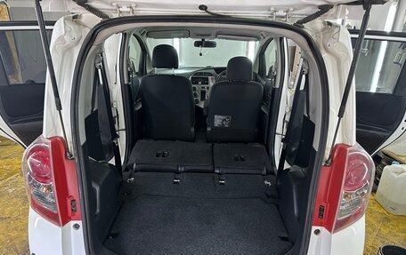 Toyota Ractis I, 2010 год, 799 999 рублей, 2 фотография