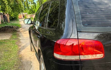 Volkswagen Touareg III, 2003 год, 830 000 рублей, 6 фотография