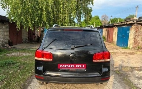 Volkswagen Touareg III, 2003 год, 830 000 рублей, 8 фотография