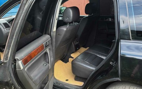 Volkswagen Touareg III, 2003 год, 830 000 рублей, 19 фотография