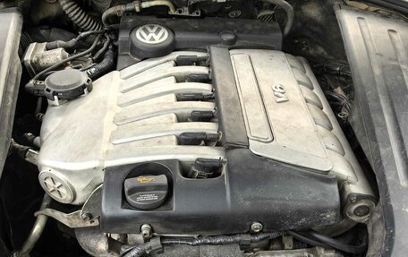 Volkswagen Touareg III, 2003 год, 830 000 рублей, 32 фотография