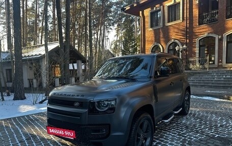 Land Rover Defender II, 2021 год, 8 100 000 рублей, 4 фотография