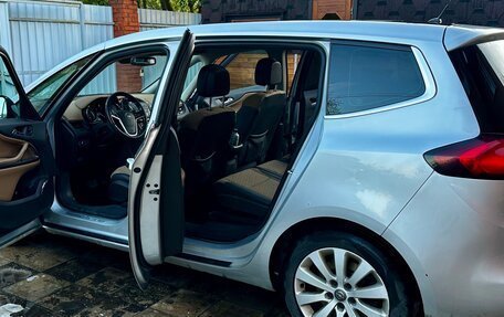 Opel Zafira C рестайлинг, 2013 год, 1 349 999 рублей, 4 фотография
