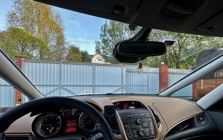 Opel Zafira C рестайлинг, 2013 год, 1 349 999 рублей, 15 фотография