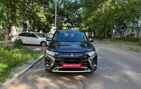Mitsubishi Outlander III рестайлинг 3, 2022 год, 2 850 000 рублей, 1 фотография