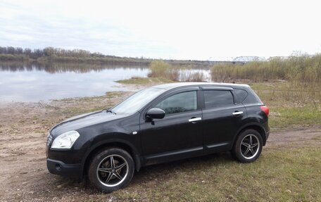 Nissan Qashqai, 2009 год, 775 000 рублей, 1 фотография