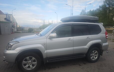 Toyota Land Cruiser Prado 120 рестайлинг, 2008 год, 2 600 000 рублей, 8 фотография