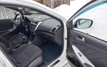 Hyundai Solaris II рестайлинг, 2014 год, 780 000 рублей, 8 фотография