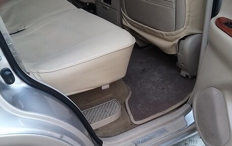 Toyota Land Cruiser 100 рестайлинг 2, 2001 год, 1 800 000 рублей, 6 фотография
