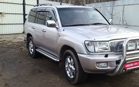 Toyota Land Cruiser 100 рестайлинг 2, 2001 год, 1 800 000 рублей, 5 фотография