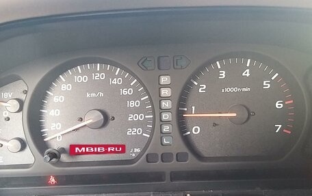 Toyota Land Cruiser 100 рестайлинг 2, 2001 год, 1 800 000 рублей, 22 фотография