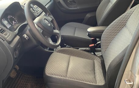 Skoda Roomster, 2013 год, 940 000 рублей, 16 фотография
