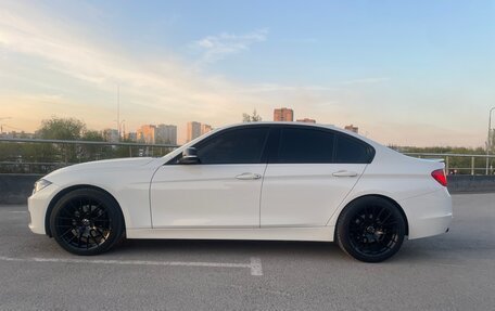 BMW 3 серия, 2012 год, 1 950 000 рублей, 3 фотография