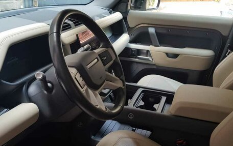 Land Rover Defender II, 2021 год, 8 000 000 рублей, 8 фотография