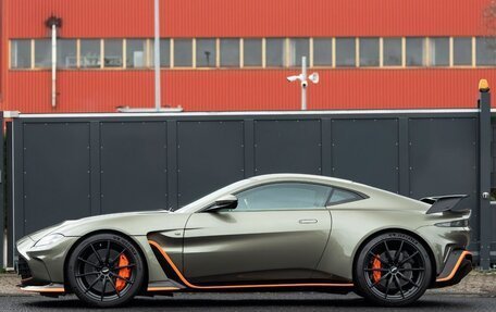 Aston Martin V12 Vantage, 2022 год, 22 970 000 рублей, 5 фотография