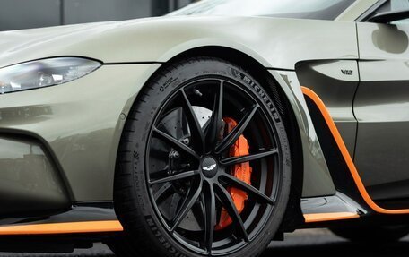 Aston Martin V12 Vantage, 2022 год, 22 970 000 рублей, 4 фотография