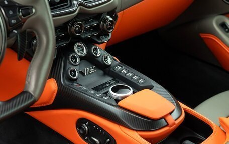 Aston Martin V12 Vantage, 2022 год, 22 970 000 рублей, 14 фотография